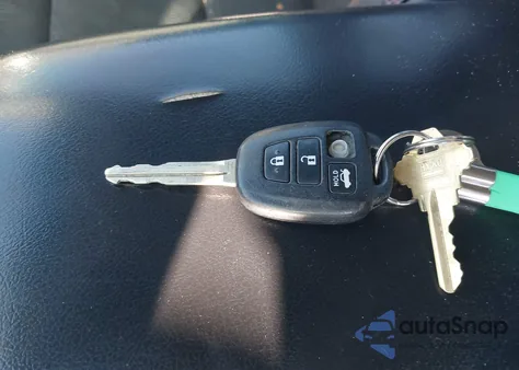 2017 Toyota Camry Se z USA, uszkodzony, nr VIN 4T1BF1FK0HU656687